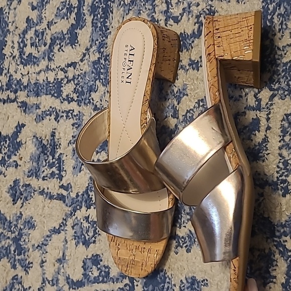 Alfani step n flex sz 8 gold cork low heel sandals new SH131 - Picture 5 of 6